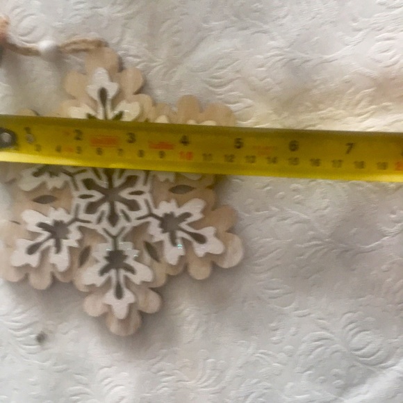 🔥NWT🔥6”x5” NATURA SNOW FLAKE ORNAMENT - Picture 5 of 6